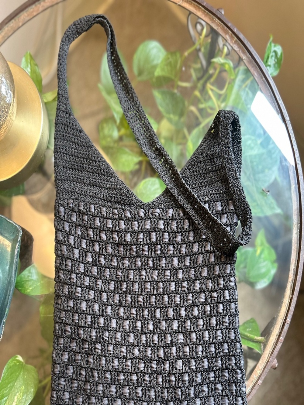 Kathy Ireland Black Woven Shoulder BOHO Bag Zip Black Strap Silver Hardware